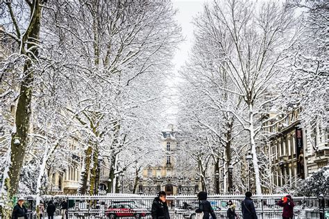 What is the Weather in Paris in December? And How Does It Influence the City's Festive Atmosphere?